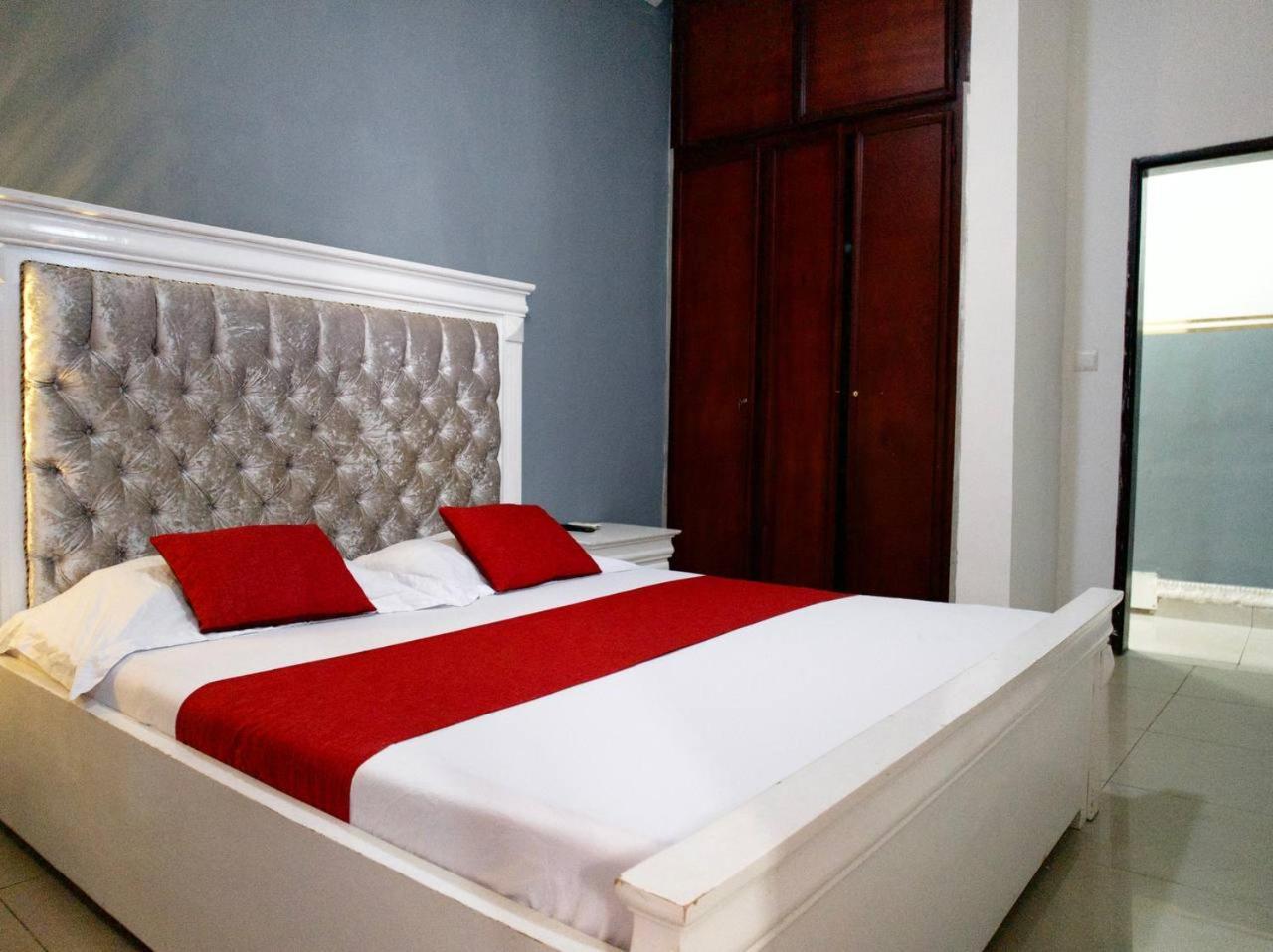 Appartement Meuble 3Ch Yaounde Omnisport - Tigson Luaran gambar